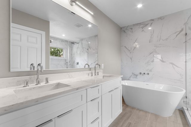 2649 Easter Avenue, Dallas, TX 75216