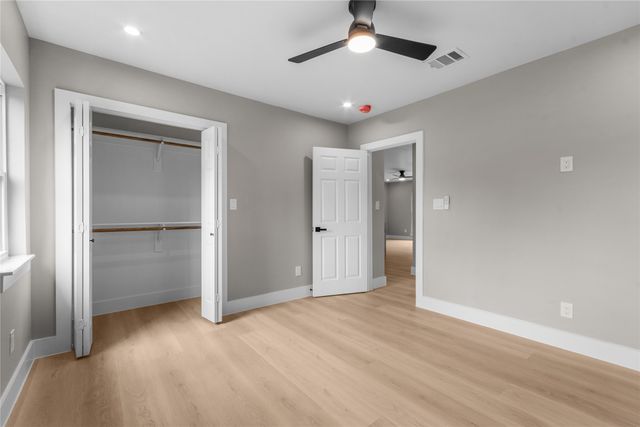 2649 Easter Avenue, Dallas, TX 75216