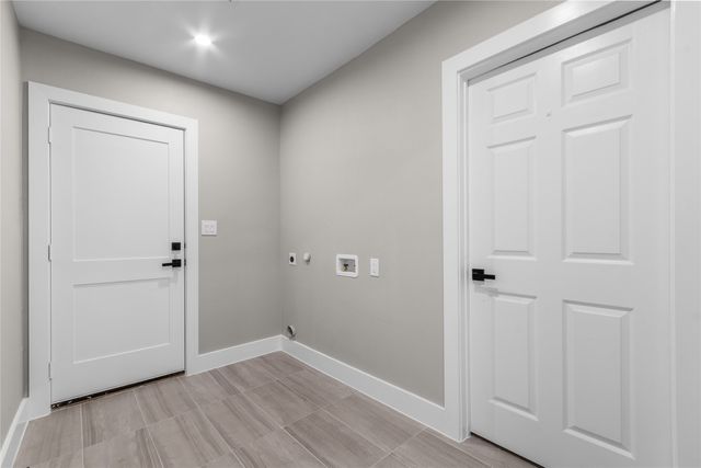 2649 Easter Avenue, Dallas, TX 75216