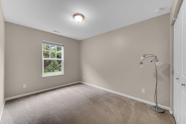 122 Emerald Drive, Porter, IN 46304