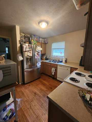 140 Clear Cove Drive, Reeds Spring, MO 65737
