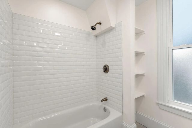 10 King St 2, Boston, MA 02122