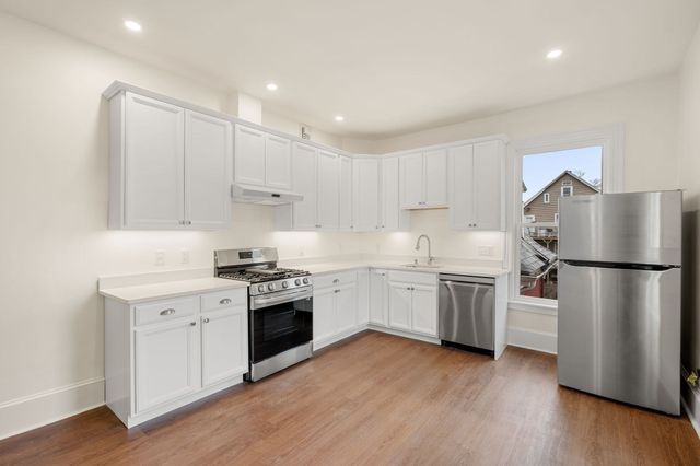 10 King St 2, Boston, MA 02122