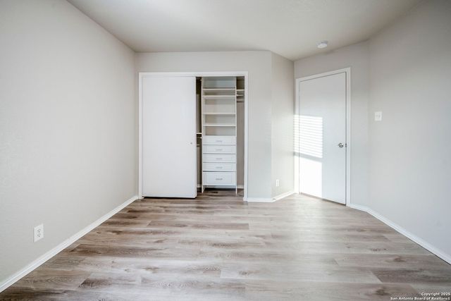 10115 Shady Meadows, San Antonio, TX 78245