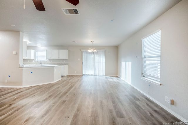 10115 Shady Meadows, San Antonio, TX 78245