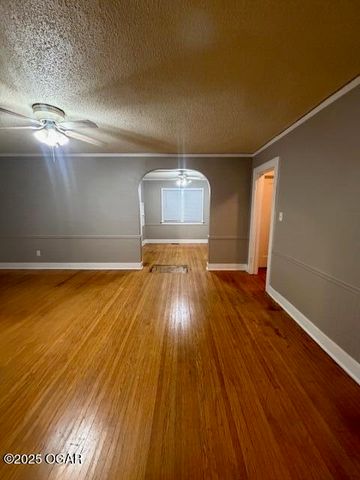 505 S Porter Avenue, Joplin, MO 64801