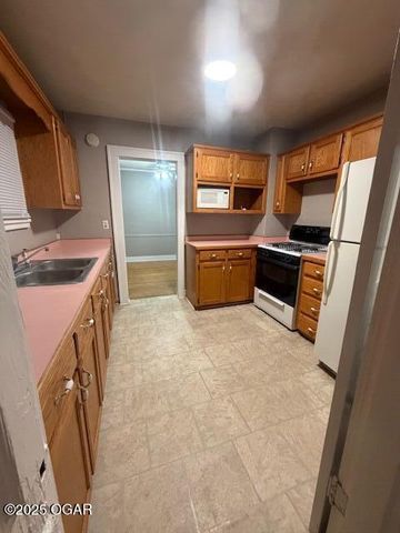 505 S Porter Avenue, Joplin, MO 64801