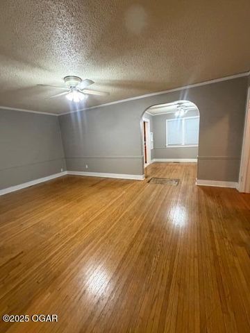 505 S Porter Avenue, Joplin, MO 64801