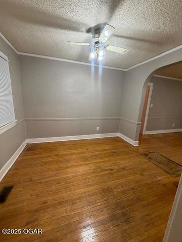 505 S Porter Avenue, Joplin, MO 64801