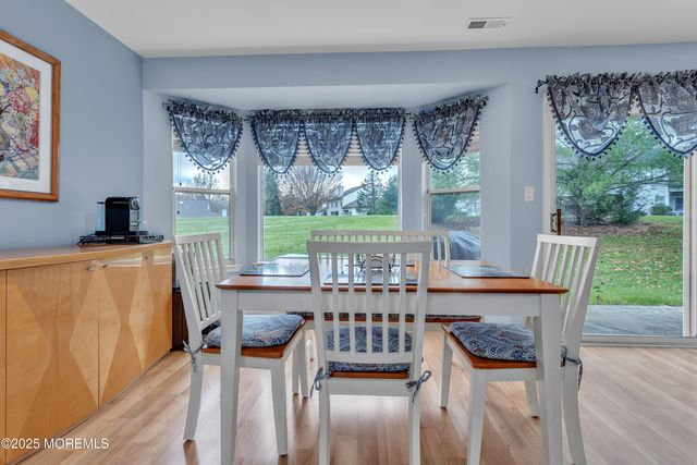 28 Aspen Avenue, Englishtown, NJ 07726