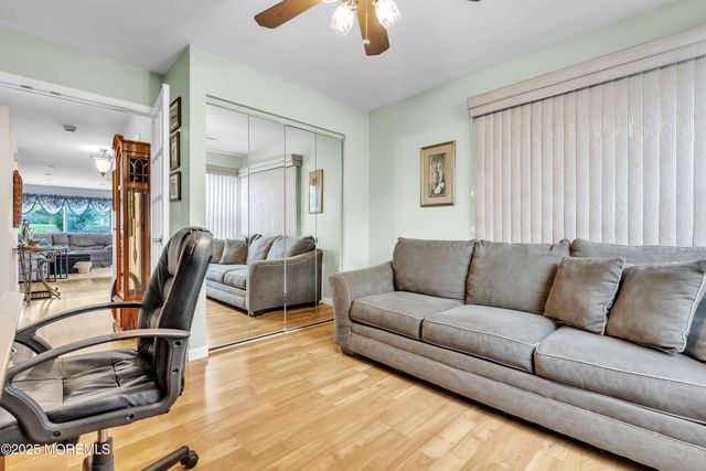 28 Aspen Avenue, Englishtown, NJ 07726