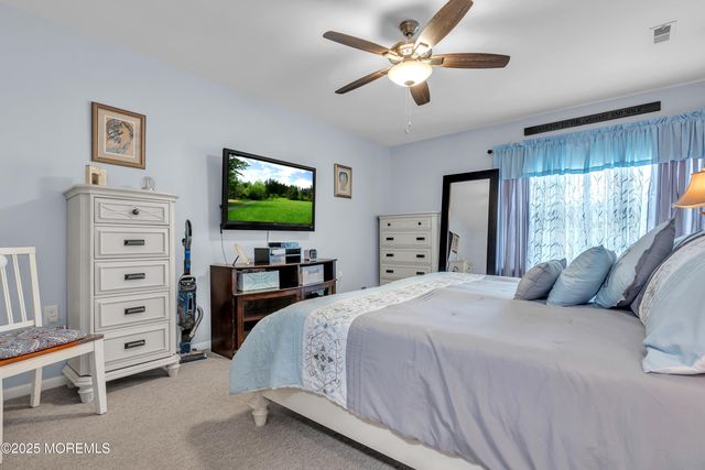 28 Aspen Avenue, Englishtown, NJ 07726