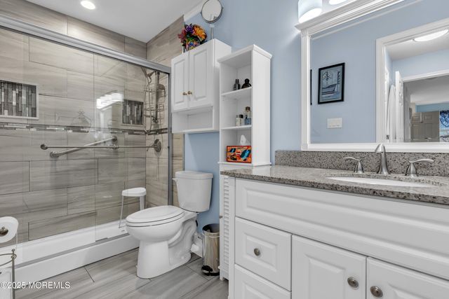 28 Aspen Avenue, Englishtown, NJ 07726