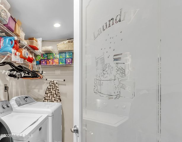 28 Aspen Avenue, Englishtown, NJ 07726