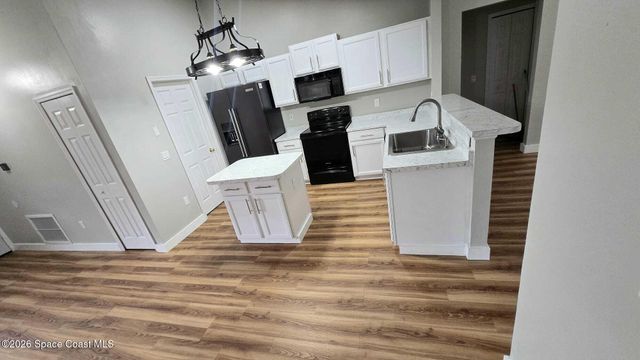 580 Harrisburg Street SW, Palm Bay, FL 32908