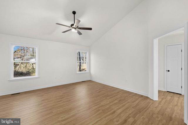 749 LAKEVIEW DR, Colonial Beach, VA 22443