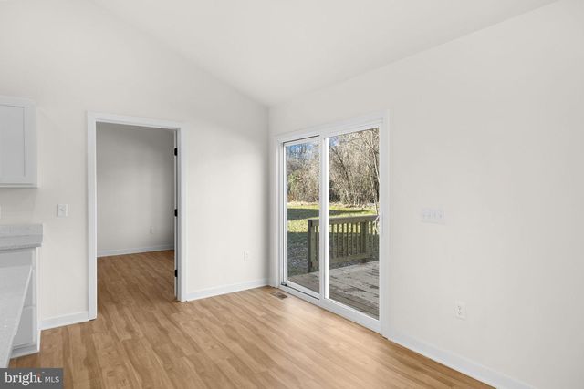 749 LAKEVIEW DR, Colonial Beach, VA 22443