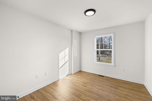 749 LAKEVIEW DR, Colonial Beach, VA 22443