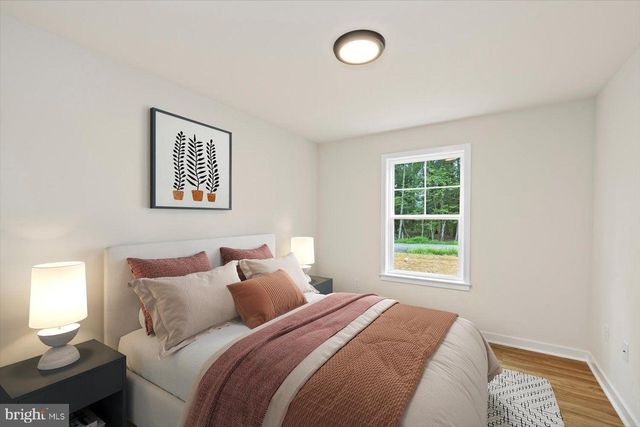 749 LAKEVIEW DR, Colonial Beach, VA 22443