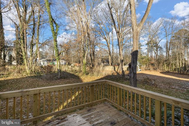 749 LAKEVIEW DR, Colonial Beach, VA 22443