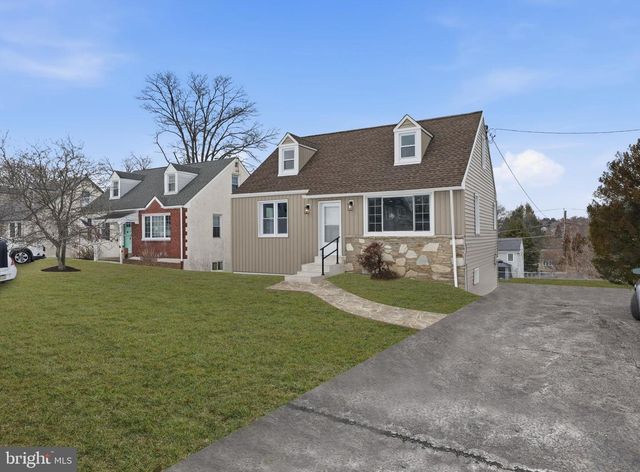 513 SMITHFIELD AVE, Philadelphia, PA 19116