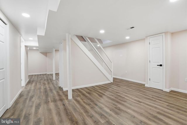 513 SMITHFIELD AVE, Philadelphia, PA 19116