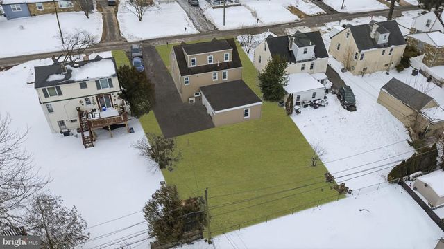 513 SMITHFIELD AVE, Philadelphia, PA 19116