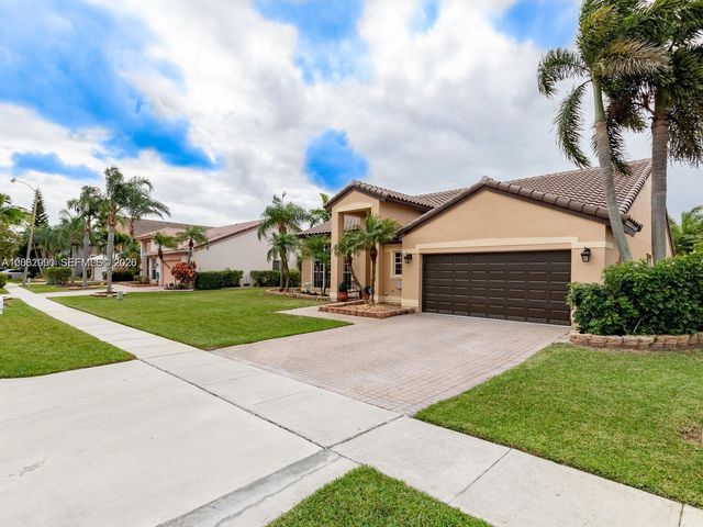19334 NW 12th St, Pembroke Pines, FL 33029