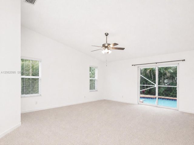 19334 NW 12th St, Pembroke Pines, FL 33029