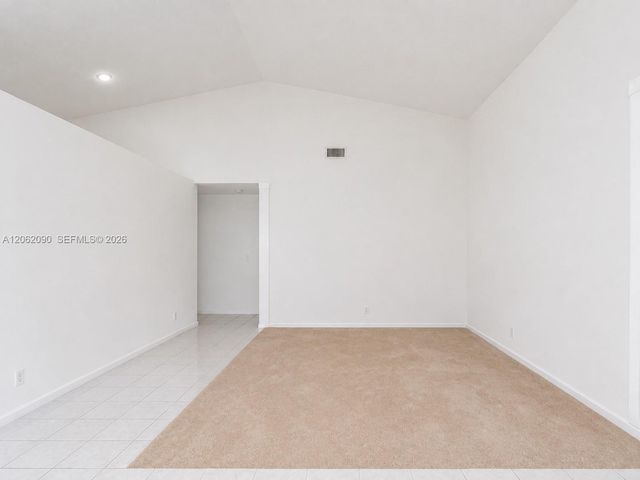 19334 NW 12th St, Pembroke Pines, FL 33029