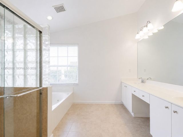 19334 NW 12th St, Pembroke Pines, FL 33029