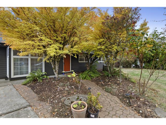 12904 Ne Wasco St, Portland, OR 97230