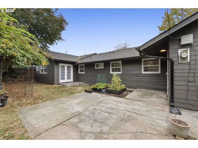 12904 Ne Wasco St, Portland, OR 97230