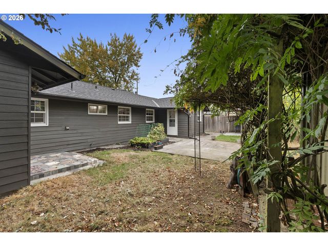 12904 Ne Wasco St, Portland, OR 97230