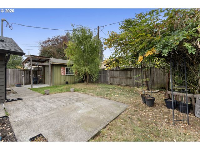 12904 Ne Wasco St, Portland, OR 97230