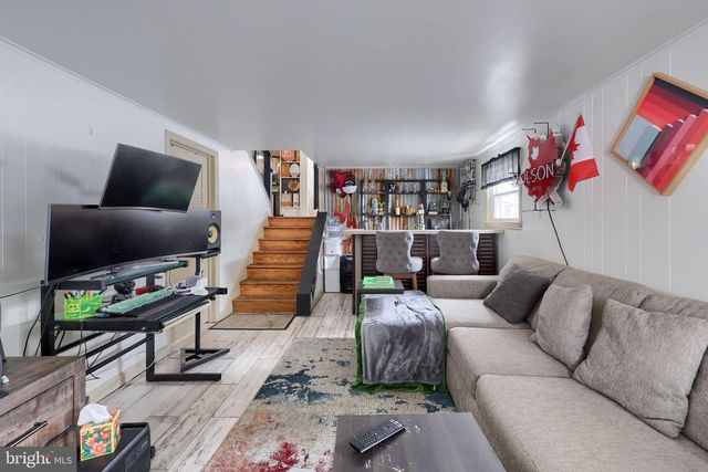 414 HAVERHILL RD, Lancaster, PA 17601