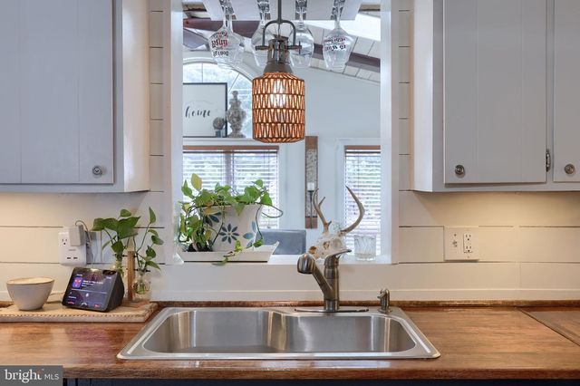 414 HAVERHILL RD, Lancaster, PA 17601