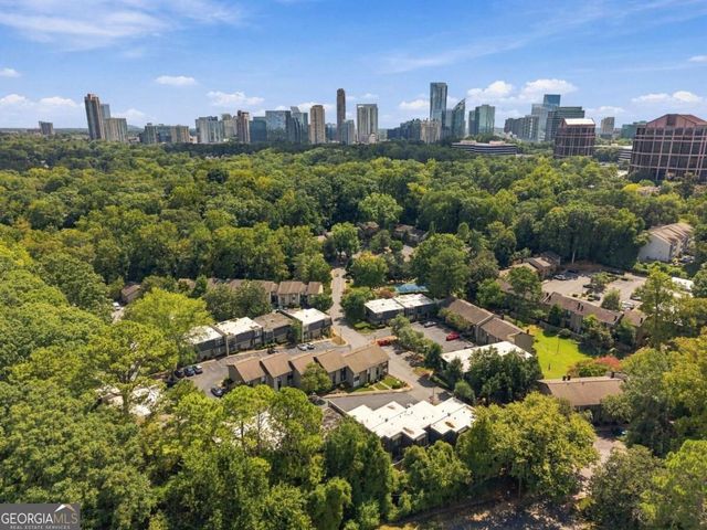 8 Ivy Ridge NE, Atlanta, GA 30342