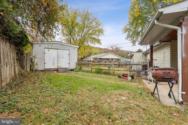 9306 GRANITE CIR, Frederick, MD 21702