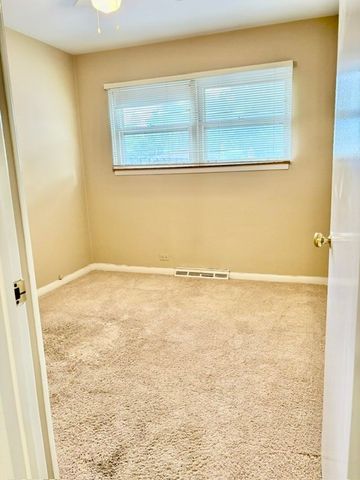 512 KAREY Court, Wilmette, IL 60091