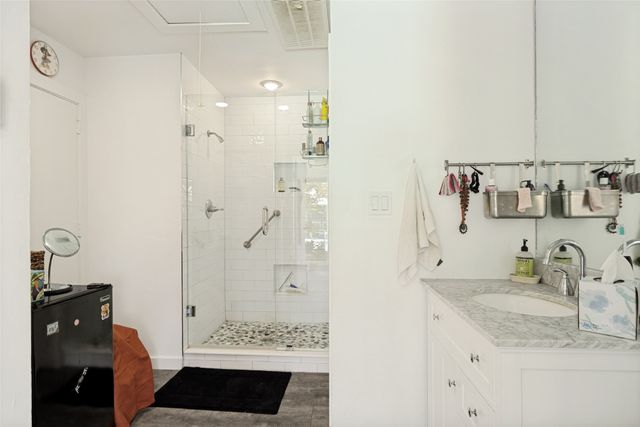 6715 Glenhurst Drive, Dallas, TX 75254
