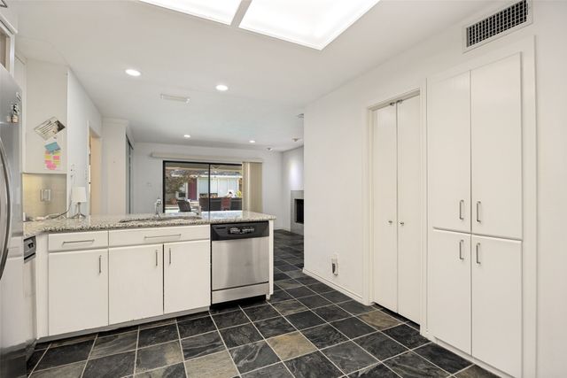 6715 Glenhurst Drive, Dallas, TX 75254