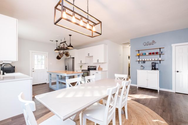 59 Vantage Drive, Maumelle, AR 72113