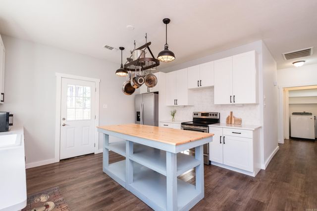 59 Vantage Drive, Maumelle, AR 72113