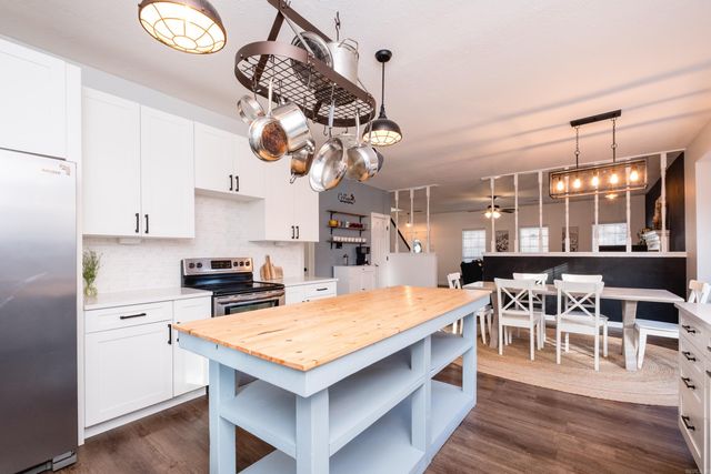 59 Vantage Drive, Maumelle, AR 72113