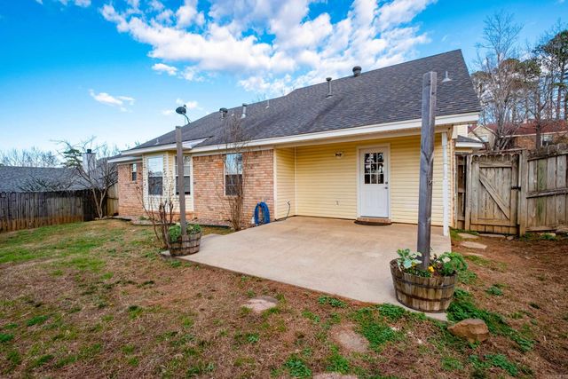 59 Vantage Drive, Maumelle, AR 72113