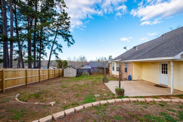 59 Vantage Drive, Maumelle, AR 72113