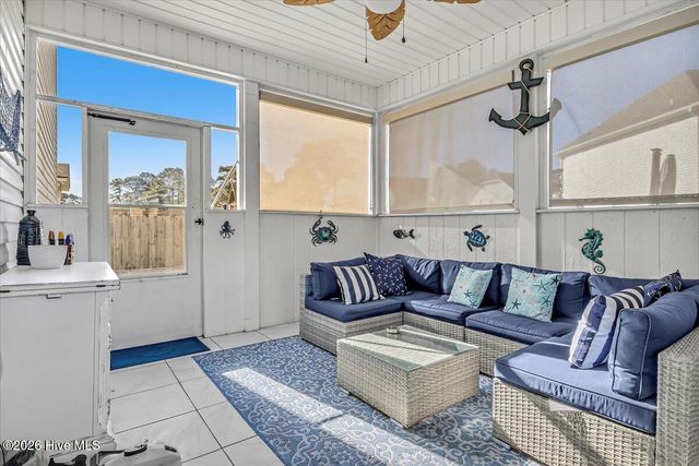 601 Aurora Place, Hampstead, NC 28443