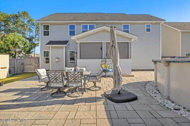 601 Aurora Place, Hampstead, NC 28443