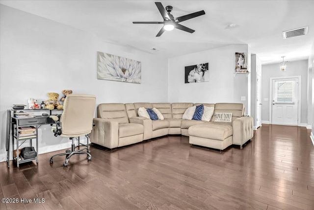 601 Aurora Place, Hampstead, NC 28443